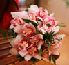 Buchet De Mireasa Din Orhidee Roz Si Ruscus