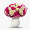 Buchet din Trandafiri Albi si Fucsia (31 fire)