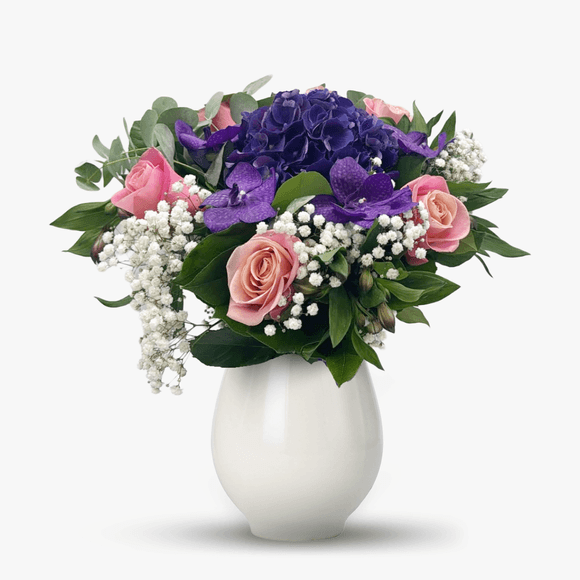 Buchet cu hortensie mov si orhidee