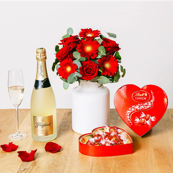 Dragoste Inflorita - Trandafiri Buchet Si Champagne