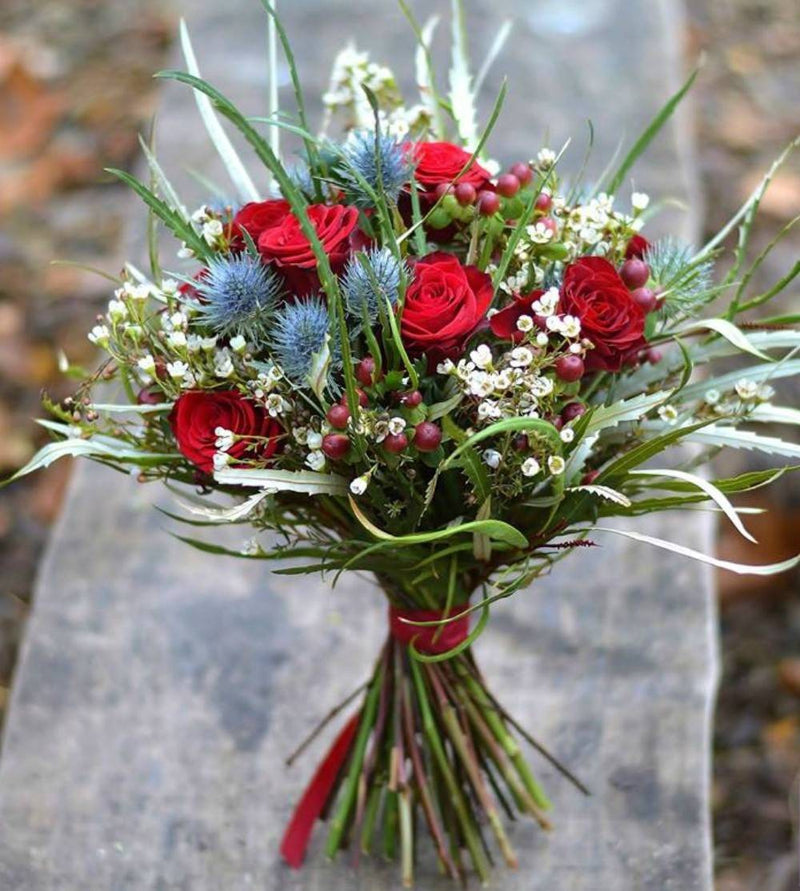 Buchet Cununie Cu Trandafiri, Eryngium Si Hypericum