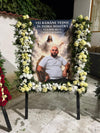 Coroană Funerară Gigantică Din Flori Naturale, Cu Tablou Personalizat Nr. 3