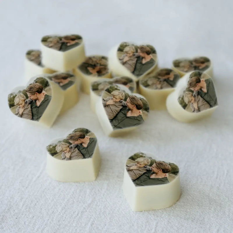 Chocolate pralines - Inimă - set of 12 - | Livrare Flori Județul Călărași