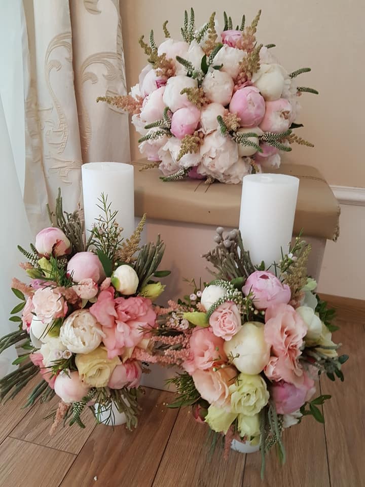 Set Lumânări De Nuntă Cu Buchet Din Bujori
